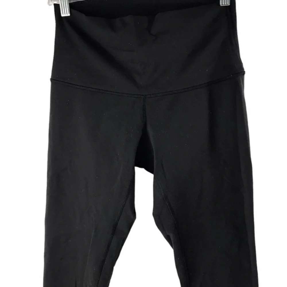 Lululemon Wunder under legging size 8 , black Length 30”